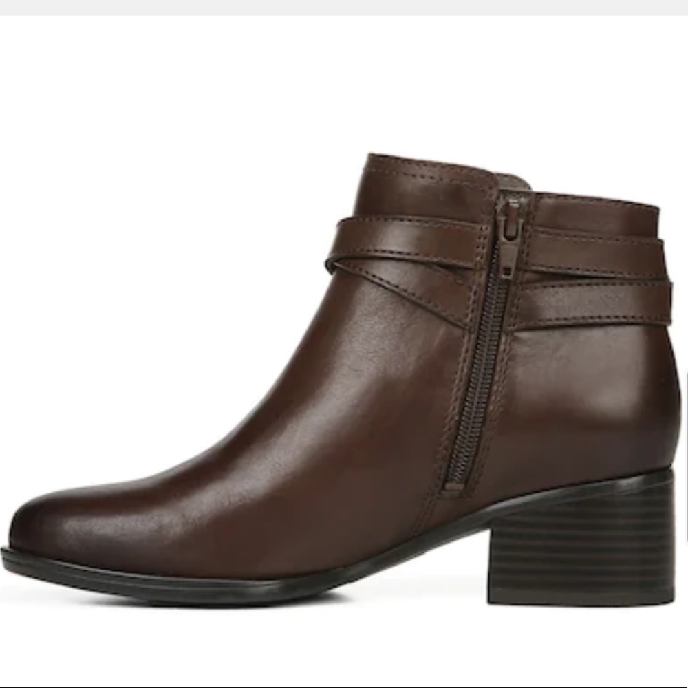 🌟Naturalizer leather ankle booties